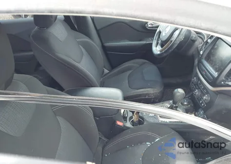 2015 Jeep Cherokee Latitude z USA, uszkodzony, nr VIN 1C4PJMCSXFW610025